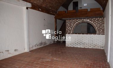 Local con Vivienda Sobre Avenida 3