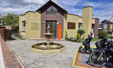 casa en venta en chalets de cajicá. Cod V10