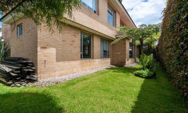 casa en arriendo/venta en el tejar. Cod A7604