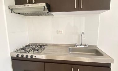 apartamento en arriendo/venta en prados del este. Cod V1513