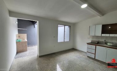casa-local en arriendo en florida nueva. Cod A6212