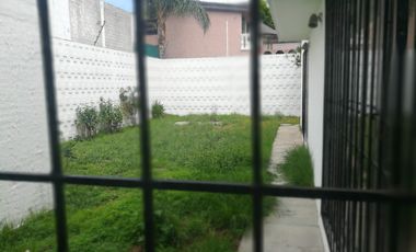 Rento para Oficinas casa grande en  Col. Huexotitla, Puebla