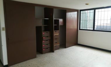 Rento para Oficinas casa grande en  Col. Huexotitla, Puebla