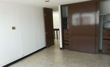 Rento para Oficinas casa grande en  Col. Huexotitla, Puebla