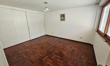 Vendo Departamento En Surco . Primer Piso