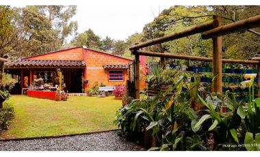 Casa Campestre en Santa Elena matricula al 100%