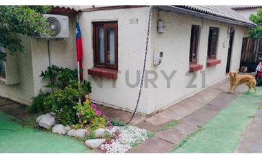 SE VENDE CASA EN LA FLORIDA - ROJAS MAGALLANES