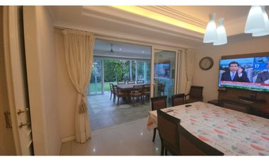 VENDO CHALET DE CATEGORIA PREMIUM EN BARRIO DALVIAN MENDOZA