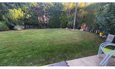 VENDO CHALET DE CATEGORIA PREMIUM EN BARRIO DALVIAN MENDOZA