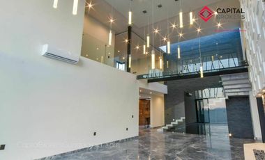 Mansión de Súper Lujo en Venta en Ayamonte Zapopan Zona Bajío Guadalajara