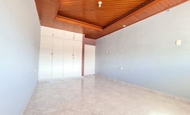 COD. 556 - SE VENDE CASA - BARRIO: BOSTON