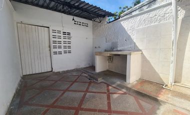 COD. 556 - SE VENDE CASA - BARRIO: BOSTON