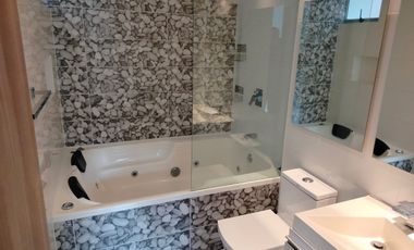 apartamento en arriendo en loma del esmeraldal. Cod A9155533