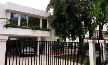 Sea Confiable Vende Casa en Obarrio de 4 recamaras - Piscina