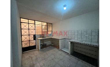 🏡✨ ¡Vendo Casa De 2 Pisos Con Gran Potencial De Inversión En Ciudad Del Deporte  Ventanilla! ✨🏡