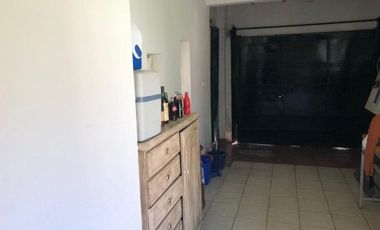 HERMOSA CASA EN VENTA CON 3 HABITACIONES, PILETA Y QUINCHO, QUILMES 1900 -TEMPERLEY-