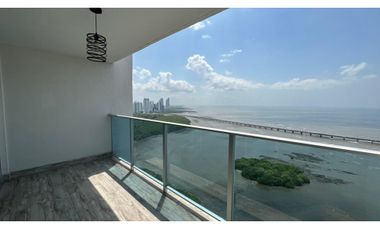 Hermoso apartamento en Coco del Mar con vista al mar