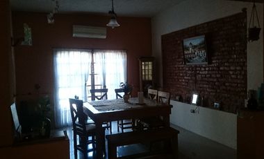 Casa en venta en Lanus Oeste