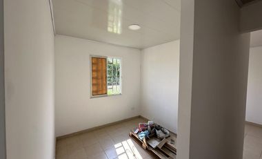 casa en arriendo en el carmelo. Cod A111466