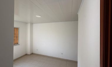 casa en arriendo en el carmelo. Cod A111466