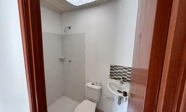 casa en arriendo en el carmelo. Cod A111466