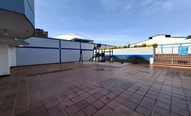 apartaestudio en arriendo en lleras restrepo. Cod A5603