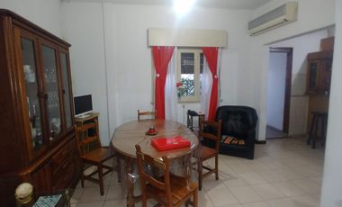Casa tipo PH 4 Ambientes con cochera