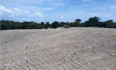 LOTE DE PLAYA EN COSTA ESMERALDA -6097JC