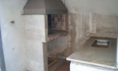 ALQUILER DEPTO EN BURZACO 2 AMB.C/PATIO.EXCEL UBICAC. A 2CDRAS ESTAC. Y MTS AV.ESPORA