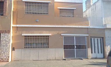Remax vende Casa 3 dormitorios Barrio San Vicente