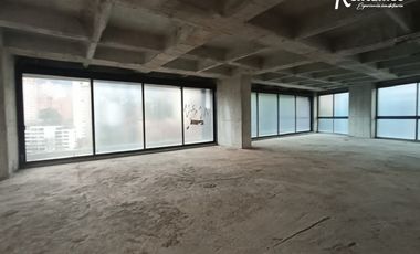 oficina en arriendo en los balsos. Cod A775937