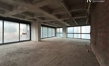 oficina en arriendo en los balsos. Cod A775937