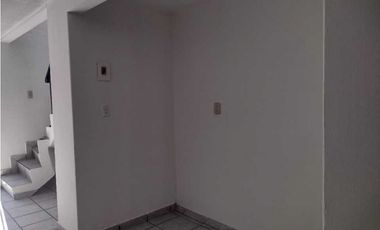 CASA EN VENTA EN RINCONADA ACOLAPA