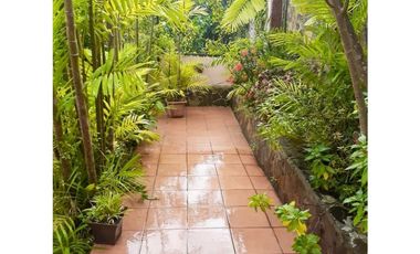 SE VENDE CASA EN EL BOSQUE $240,000 AM