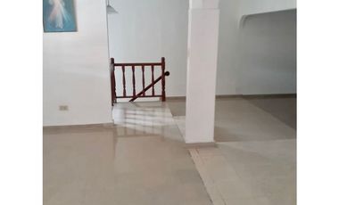 SE VENDE CASA EN EL BOSQUE $240,000 AM