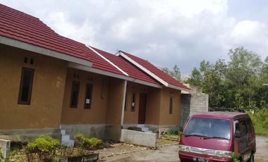 Hunian sangat asri, nyaman dan tenang siap huni