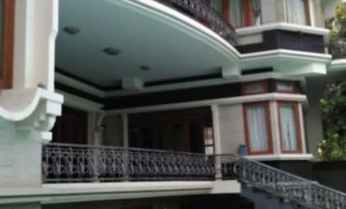 7 Bedroom Townhouse for sale