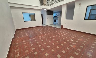 casa en arriendo en el prado. Cod A96283