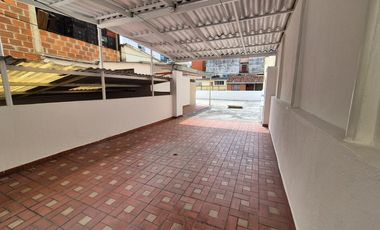 casa en arriendo en el prado. Cod A96283