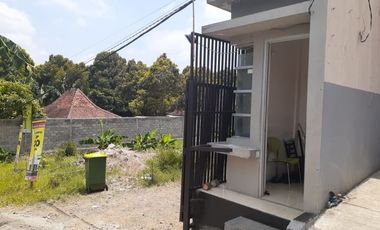 RUMAH MODEL UNIK DI CIMAHI SELANGKAH TOL BAROS