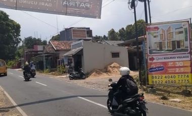 RUMAH MODEL UNIK DI CIMAHI SELANGKAH TOL BAROS