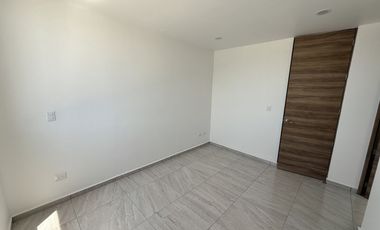 SURPONIENTE EN XARAMA AMPLIA EXCELENTES ESPACIOS