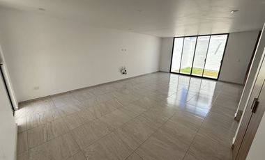 SURPONIENTE EN XARAMA AMPLIA EXCELENTES ESPACIOS