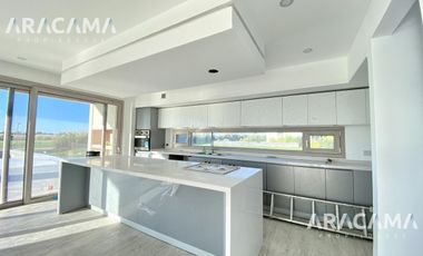CASA en VENTA en Terralagos  - Canning