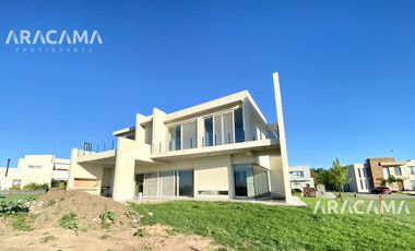 CASA en VENTA en Terralagos  - Canning