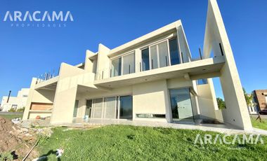 CASA en VENTA en Terralagos  - Canning