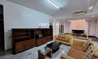 Disewakan Rumah Satu Lantai Dekat Mall Di Pondok Indah