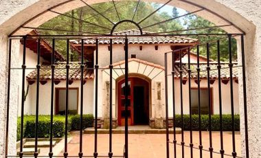 Casa en medio del bosque de Acopilco.