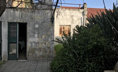 SANTILLI - MANUEL CASTRO 679 - Lomas de Zamora Oeste
