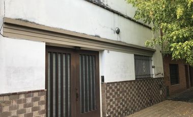 SANTILLI - MANUEL CASTRO 679 - Lomas de Zamora Oeste